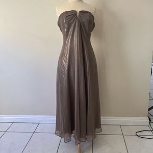 Y2K brown dress with gold sheen.